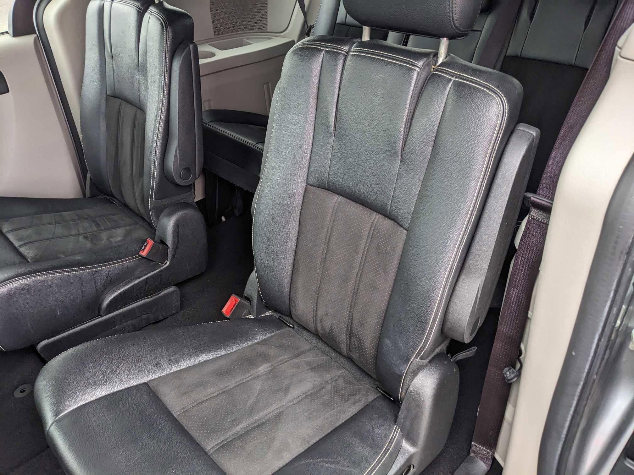 PreOwned 2019 Dodge Grand Caravan SXT Minivan, Passenger in Goldsboro