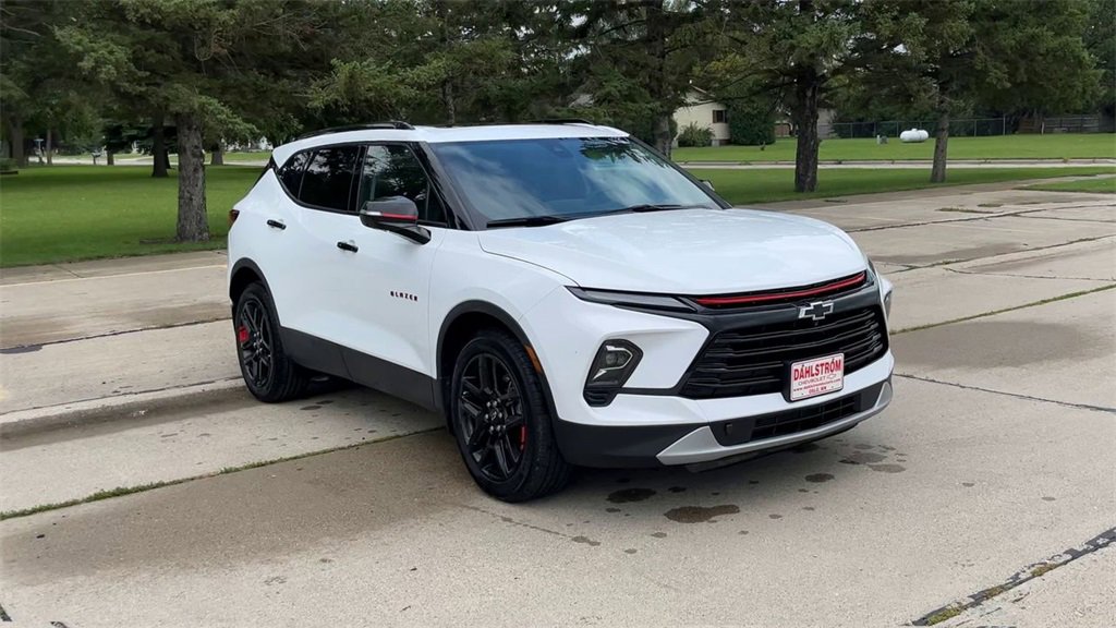 Used 2023 Chevrolet Blazer 3LT with VIN 3GNKBJRS7PS233302 for sale in Oslo, Minnesota