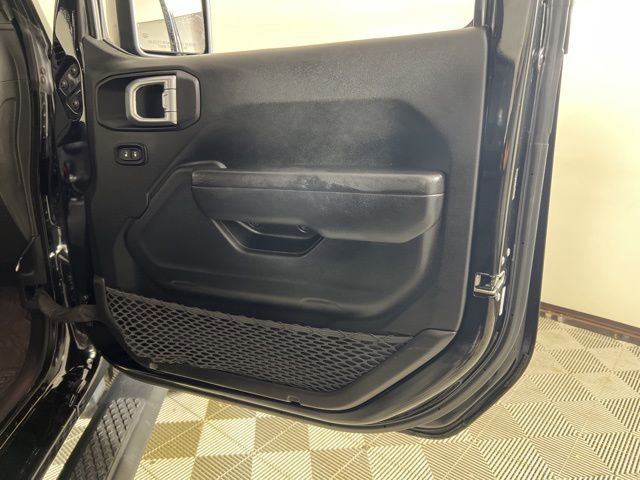 2022 Jeep Gladiator Willys photo 22
