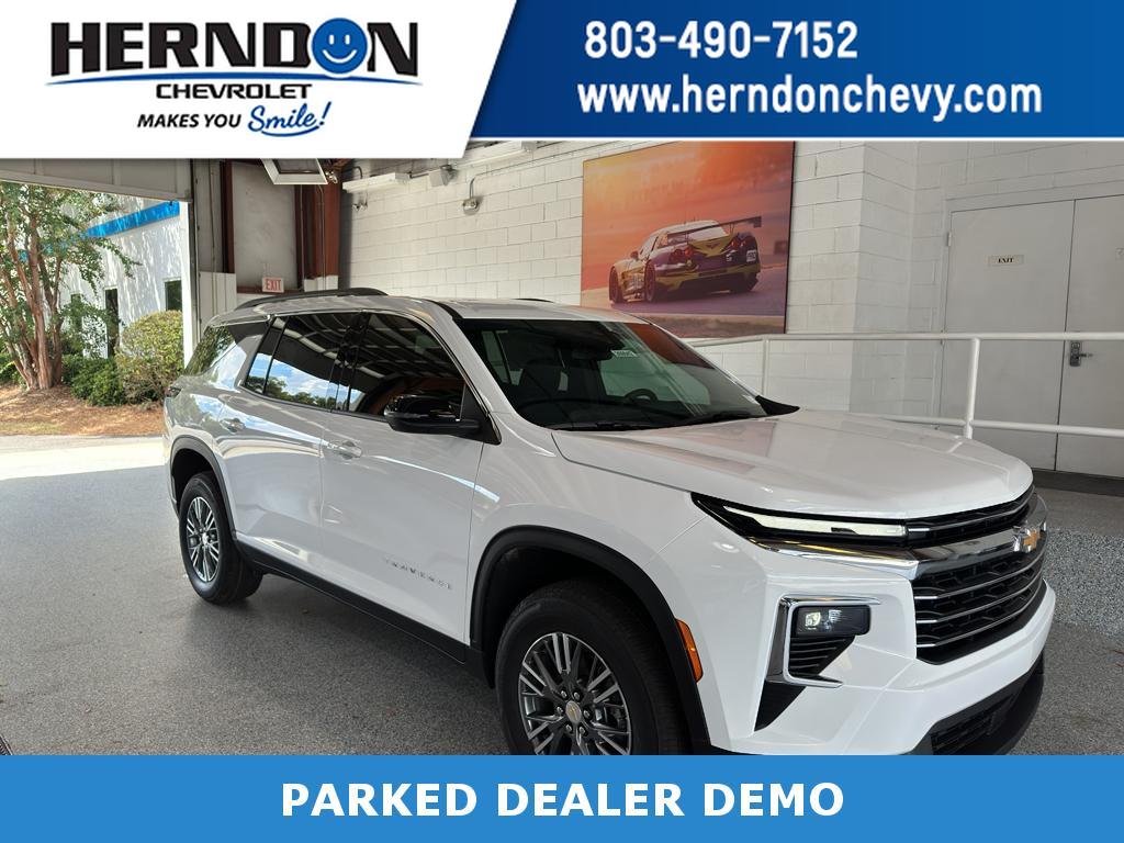 2026 Chevrolet Traverse LT's photo