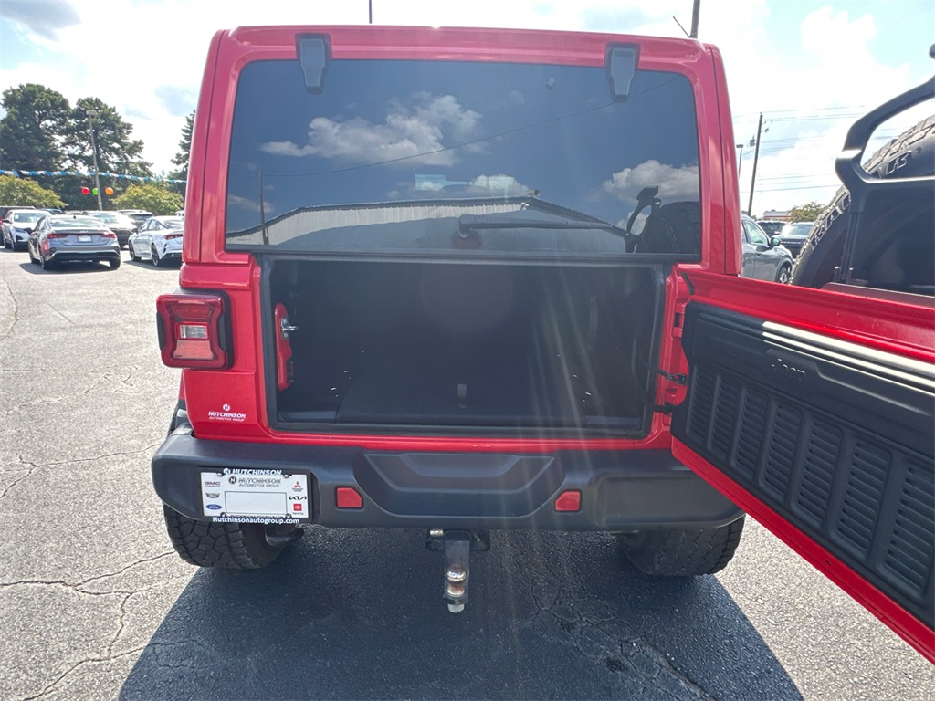 2018 Jeep Wrangler Unlimited Sahara photo 13
