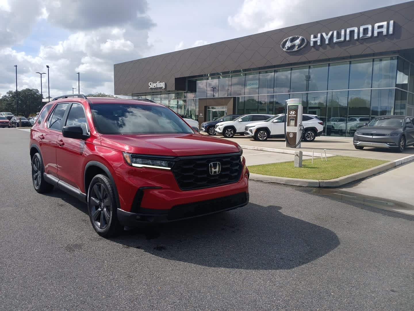 2025 Honda Pilot Sport's photo