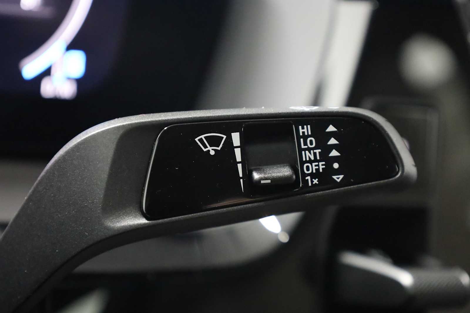 2025 Porsche Panamera 4 photo 24