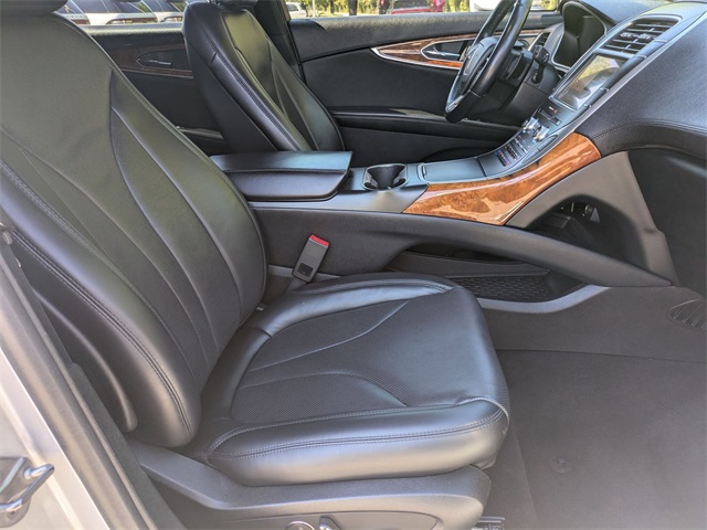 2019 Lincoln Nautilus Reserve photo 27