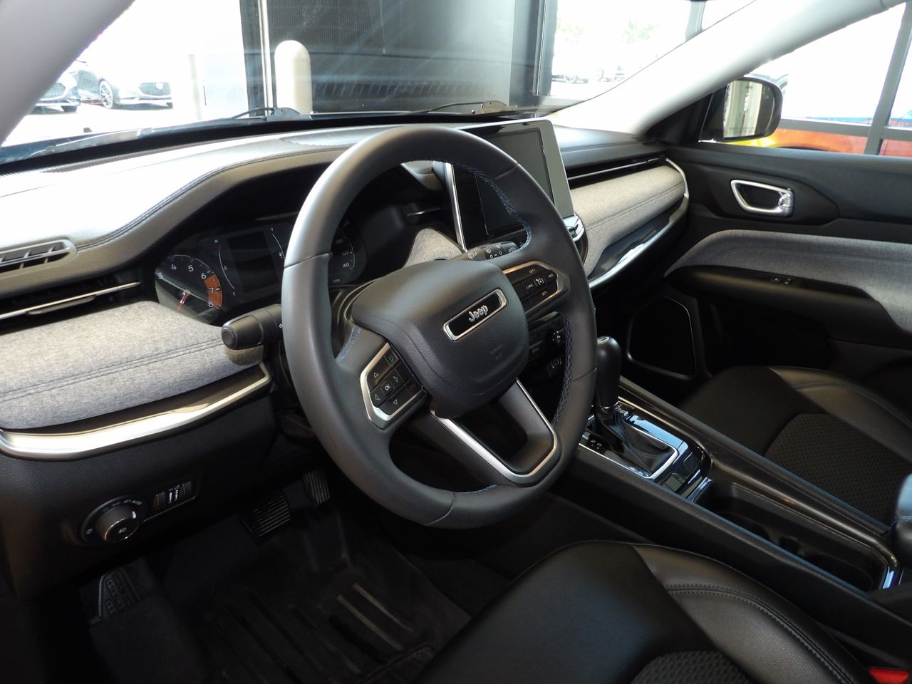 2022 Jeep Compass Latitude photo 24