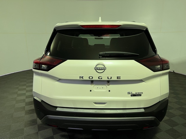 2023 Nissan Rogue SL photo 6