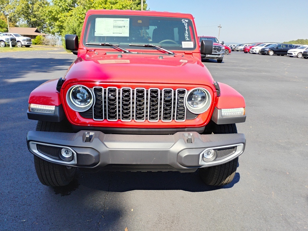 2025 Jeep Wrangler Sahara photo 2