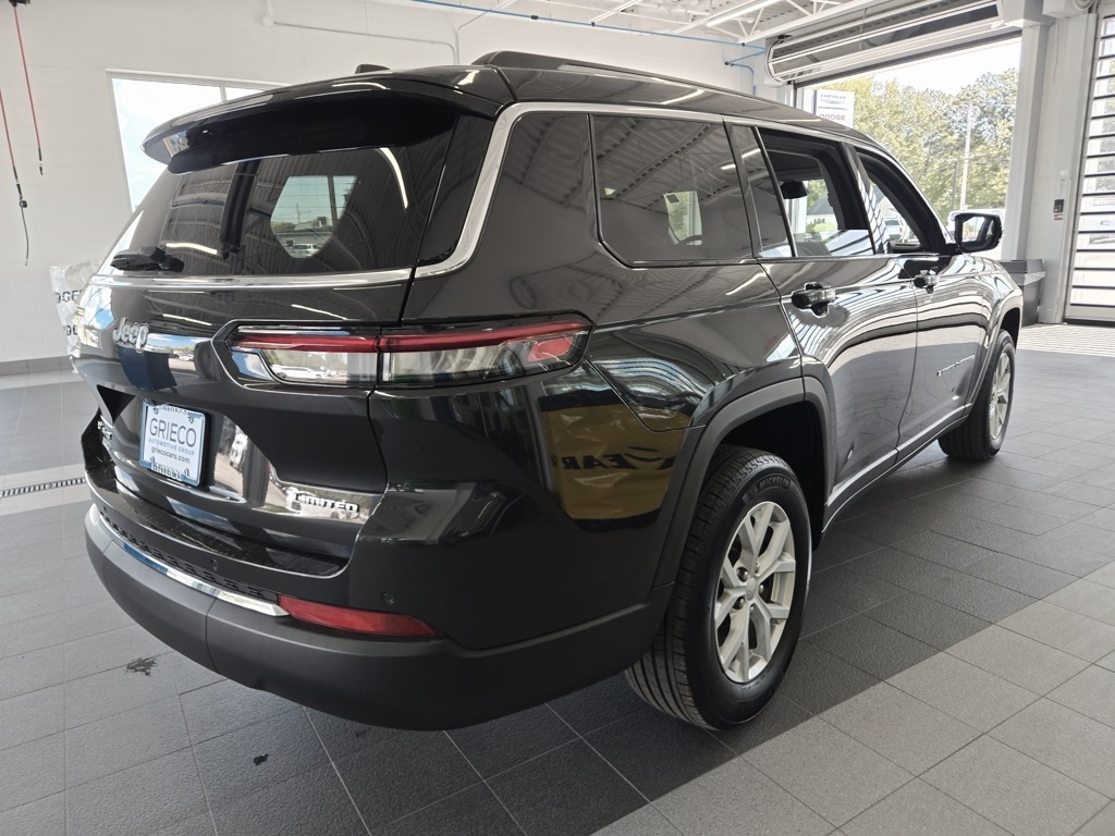 2023 Jeep Grand Cherokee Limited photo 7