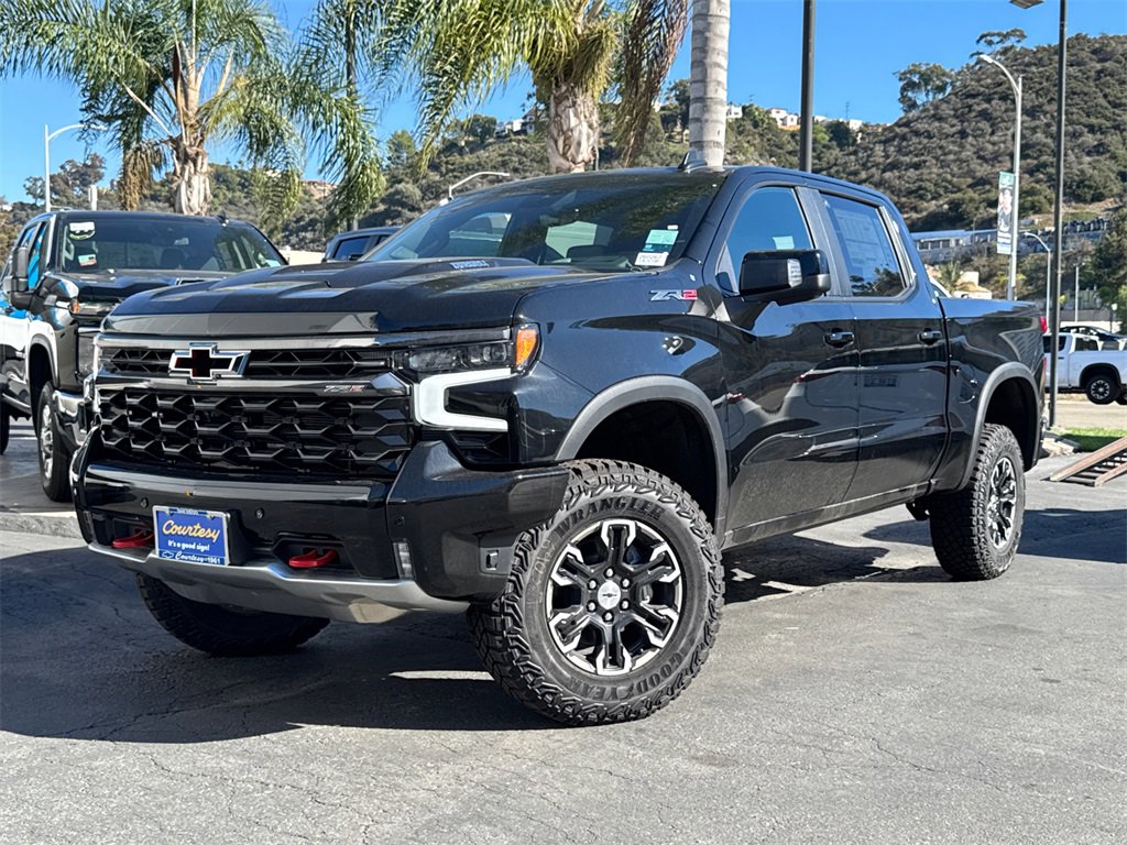 2026 Chevrolet Silverado 1500 ZR2 photo 2