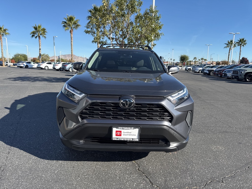 2023 Toyota RAV4 XLE photo 2