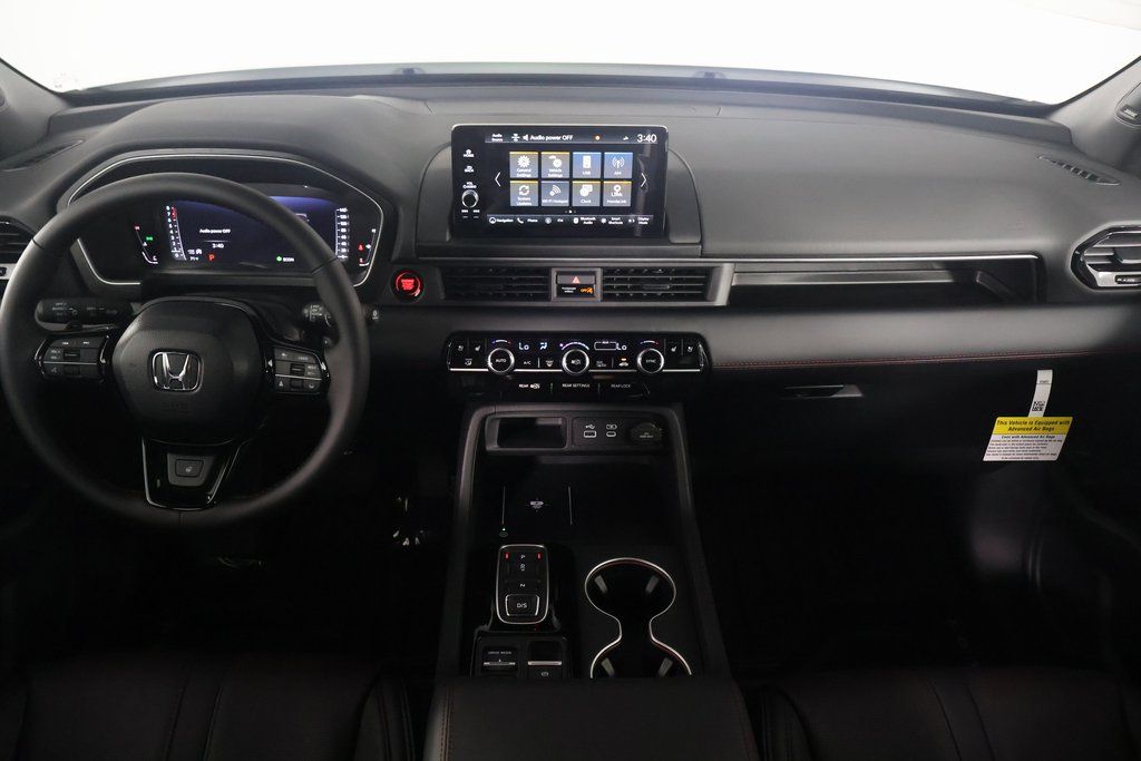 2025 Honda Pilot Black Edition photo 4
