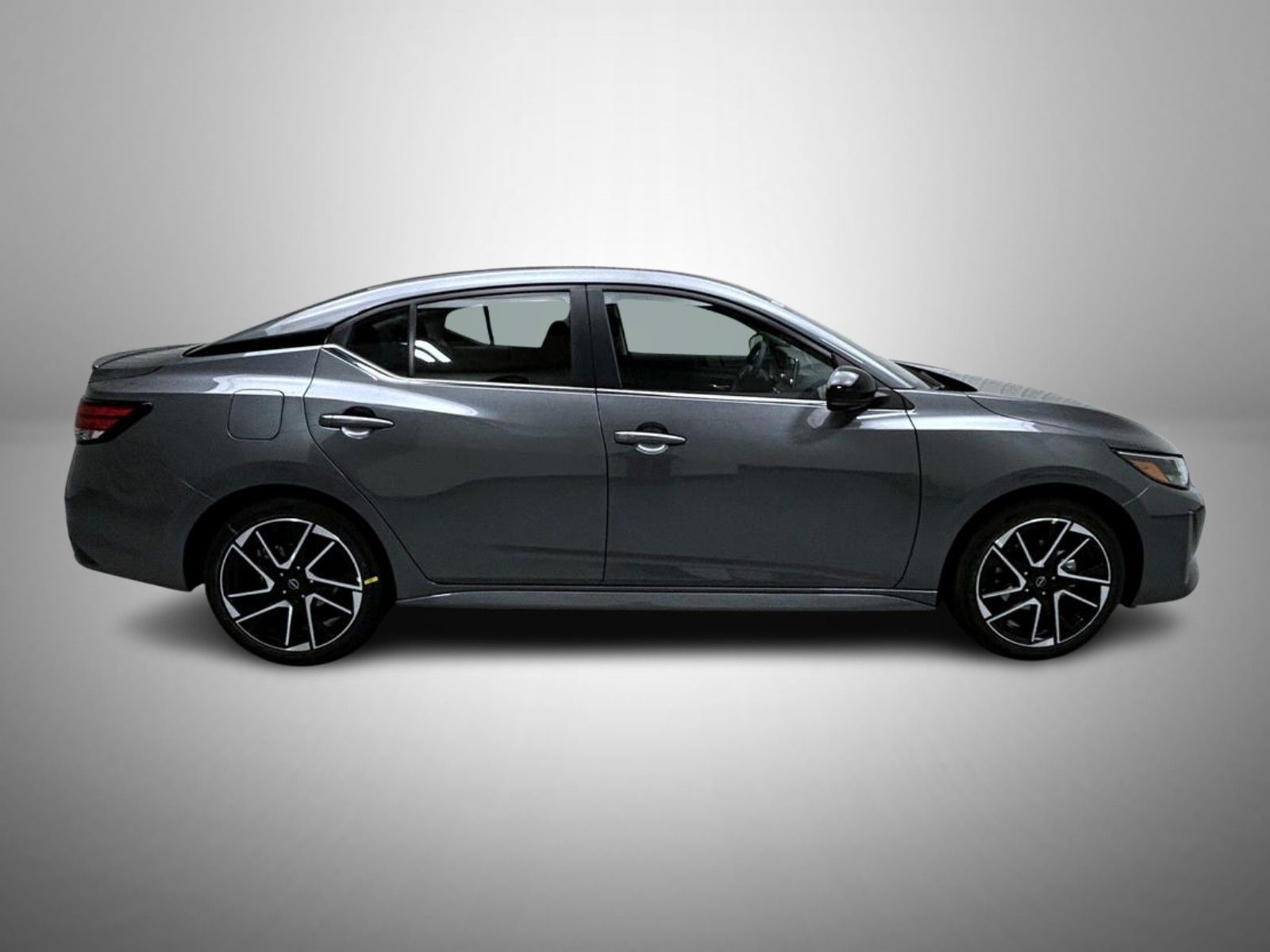 2025 Nissan Sentra SR photo 4