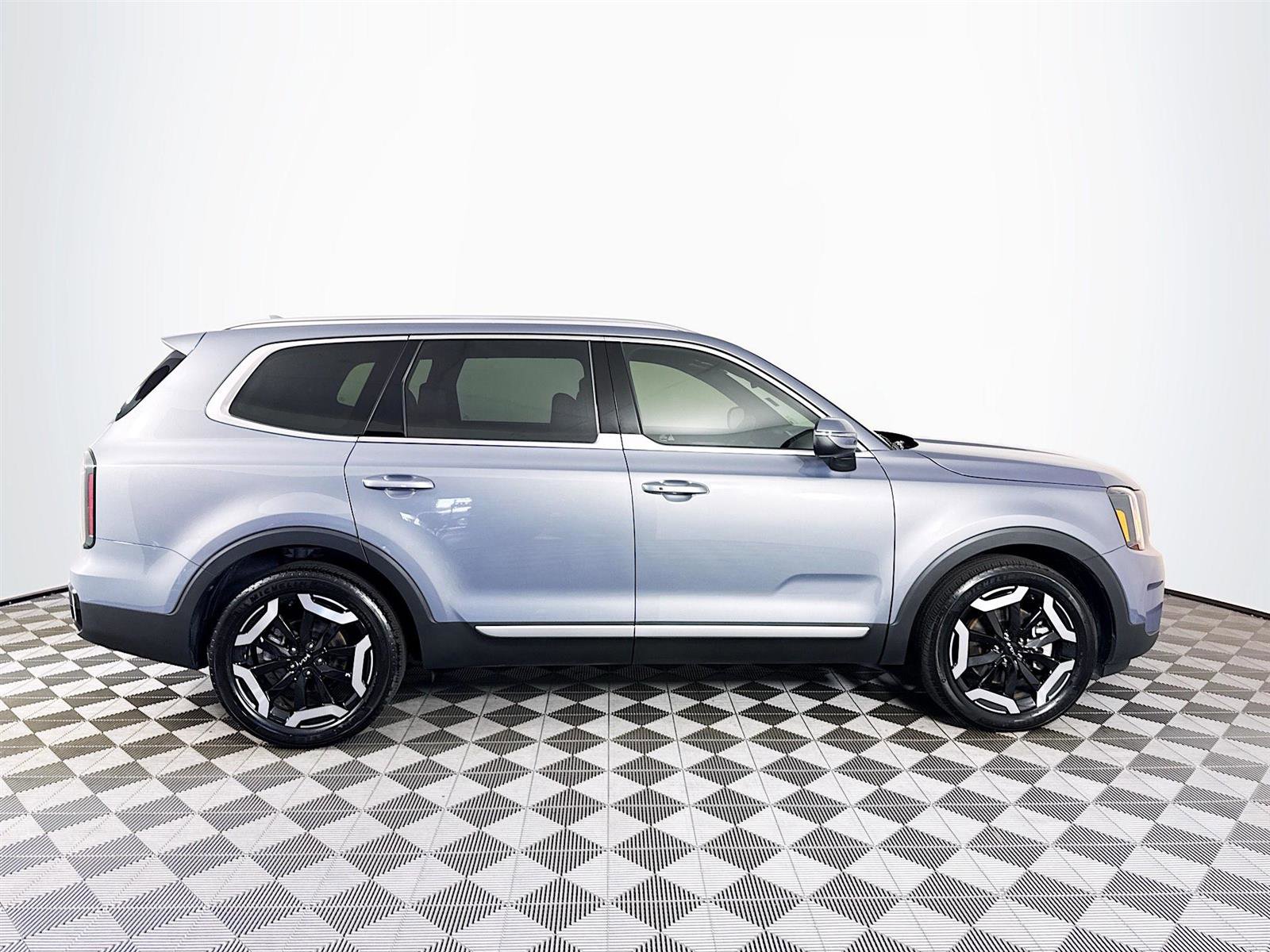 2024 Kia Telluride EX photo 6
