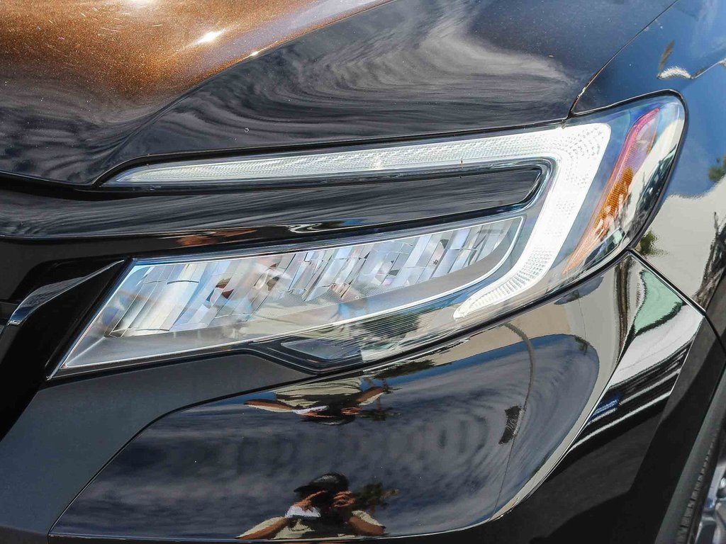 2020 Honda Passport Touring photo 3