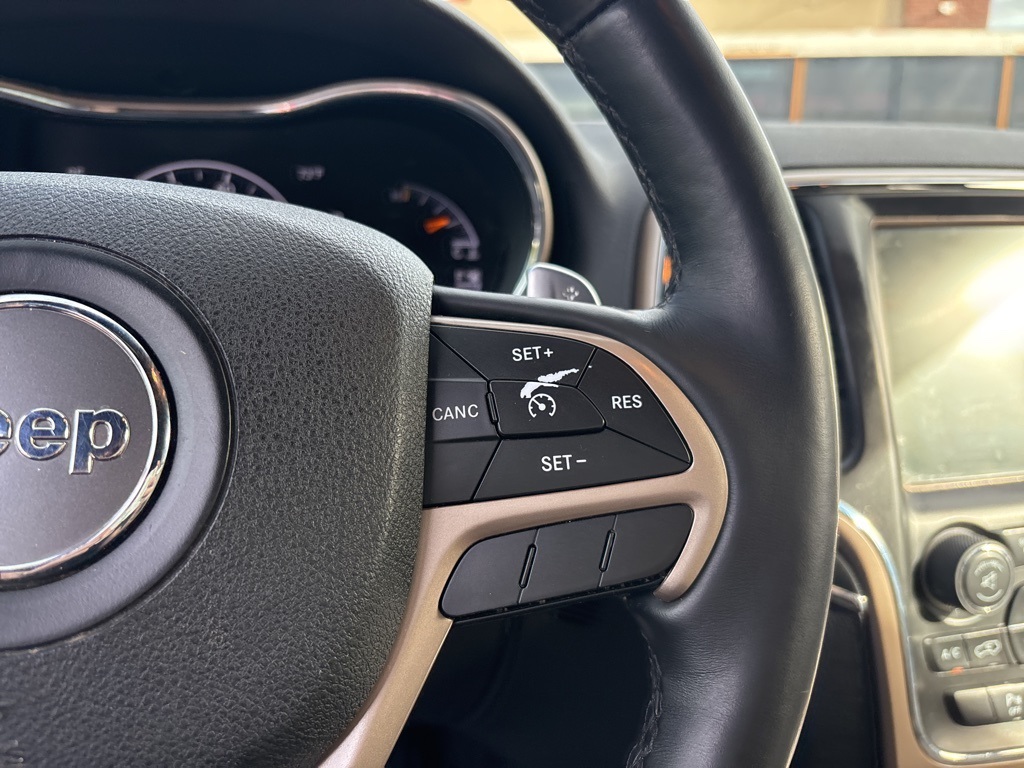 2017 Jeep Grand Cherokee Limited photo 13