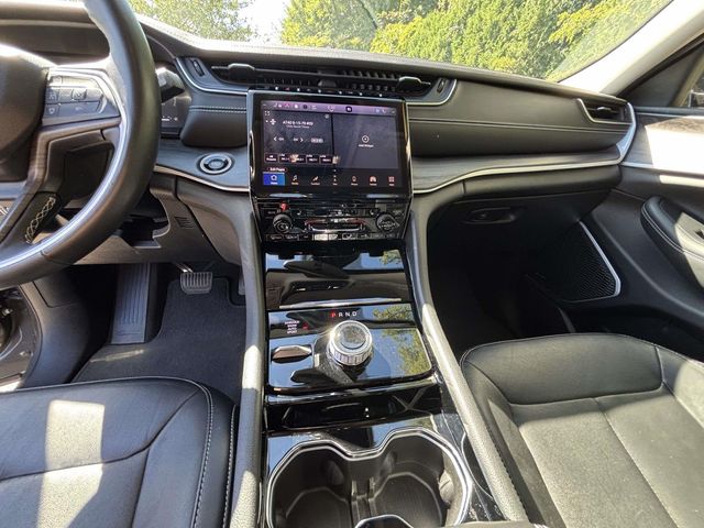 2022 Jeep Grand Cherokee Limited photo 17