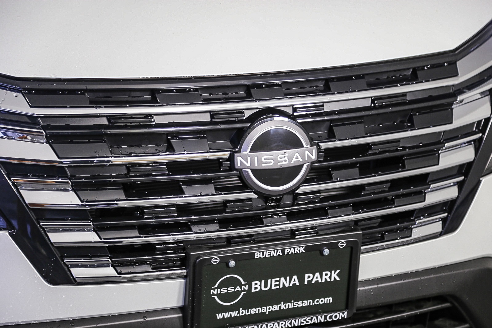 2026 Nissan Rogue SV photo 3