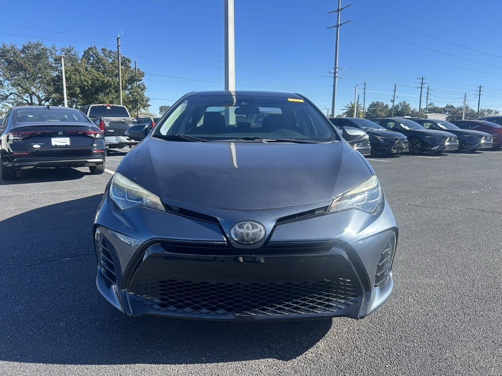 2018 Toyota Corolla XLE XSE photo 2