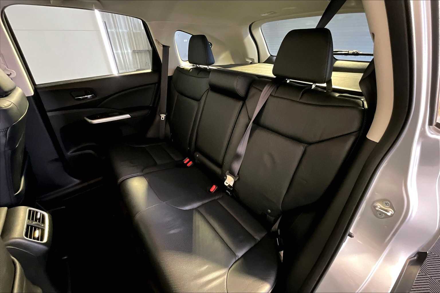 2016 Honda CR-V EX-L photo 20