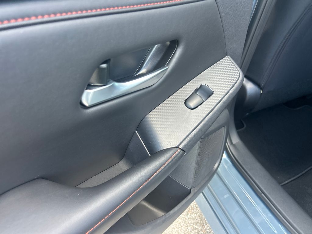 2025 Nissan Sentra SR photo 18
