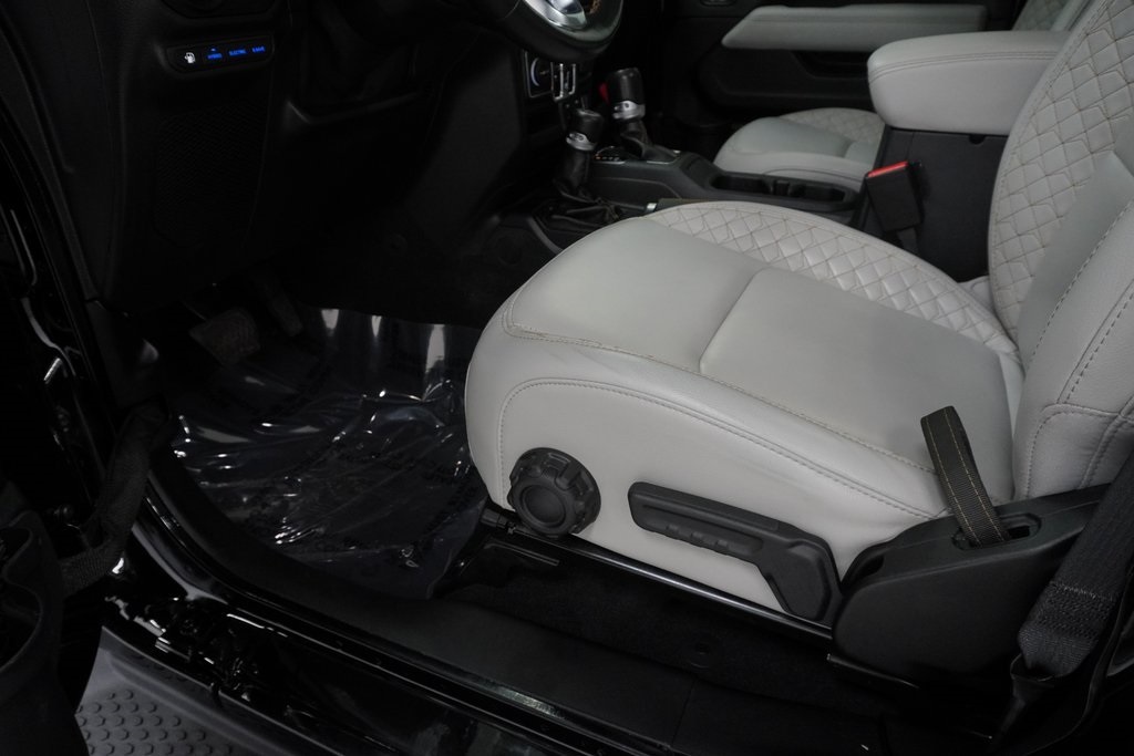 2021 Jeep Wrangler Unlimited Sahara High Altitude 4xe photo 29