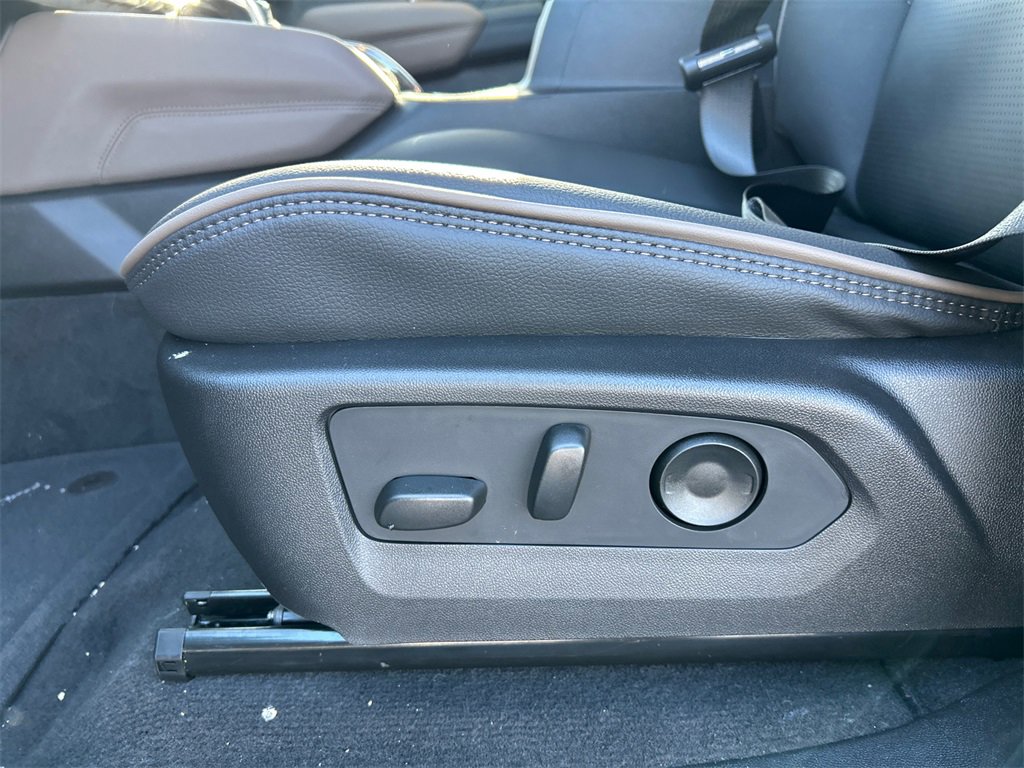 2026 GMC CANYON - Image 16