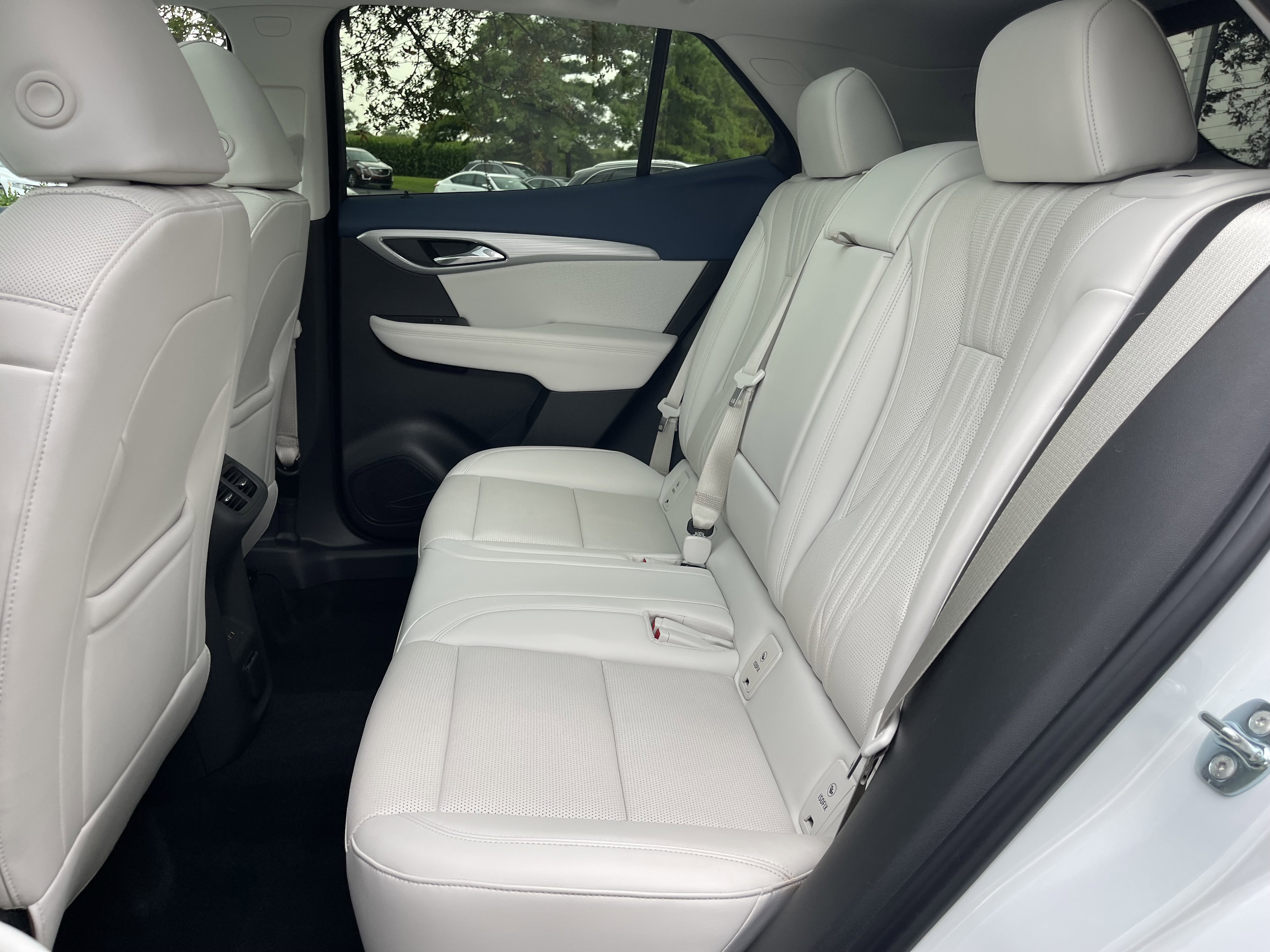 2024 Buick Envision Avenir photo 4