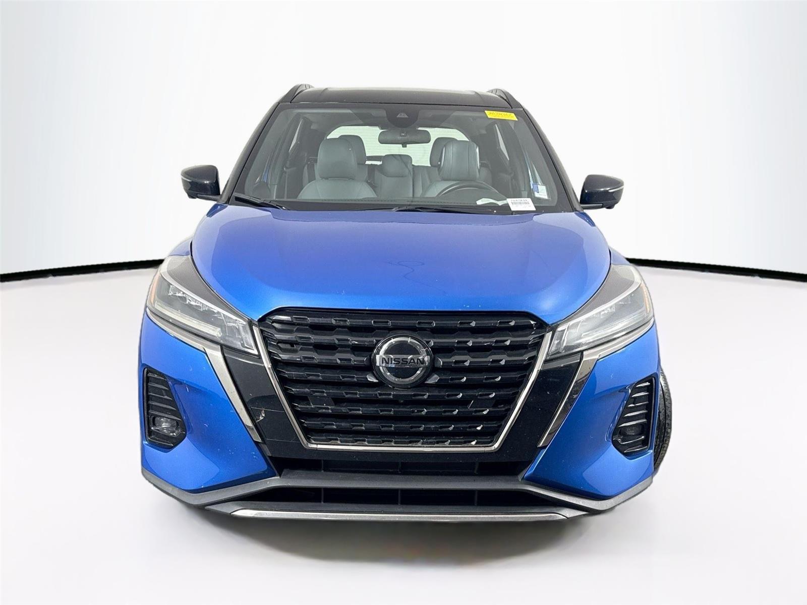 2021 Nissan Kicks SR photo 3