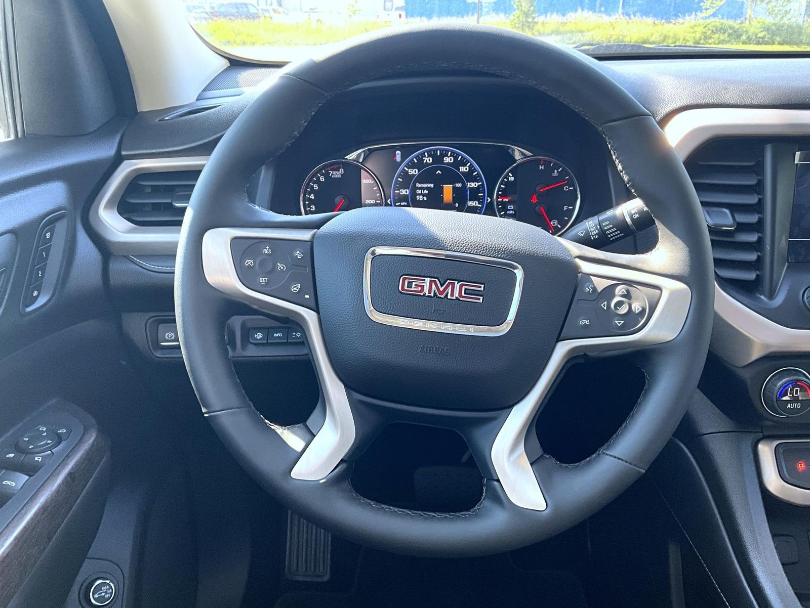 2023 Gmc Acadia Denali photo 12