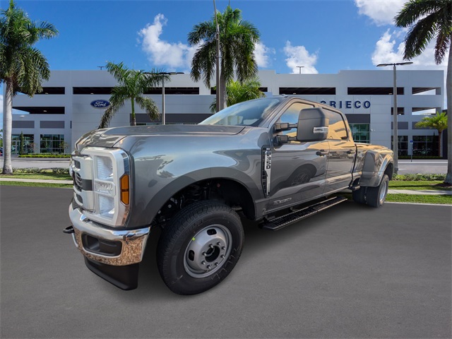 2026 Ford F-350 Super Duty XLT's photo