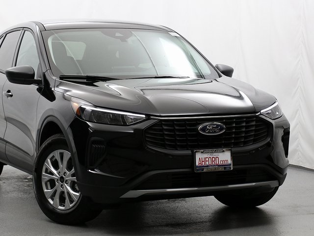 2025 Ford Escape Active photo 2