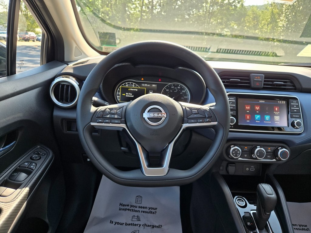 2025 Nissan Versa SV photo 14