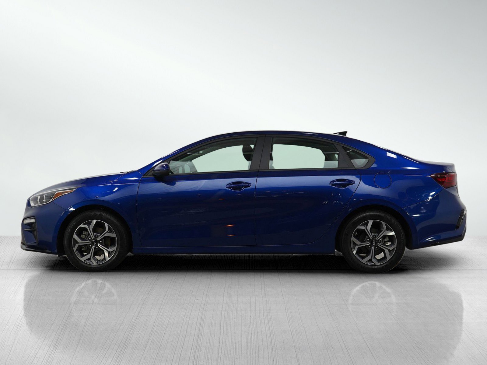 Used 2020 Kia FORTE LXS with VIN 3KPF24AD6LE261044 for sale in Bloomington, Minnesota
