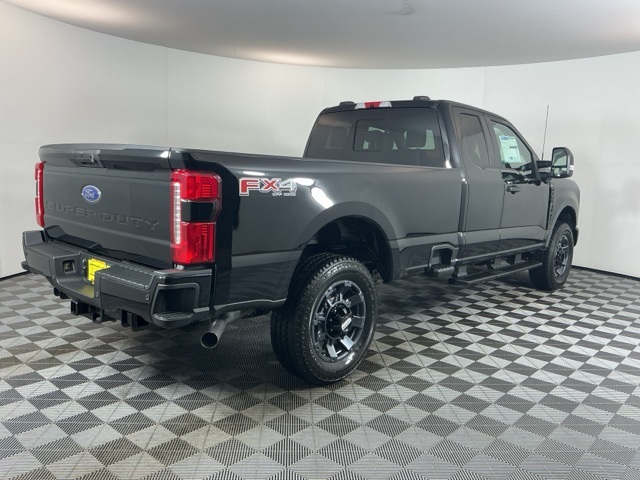 2026 Ford F-350 photo 4