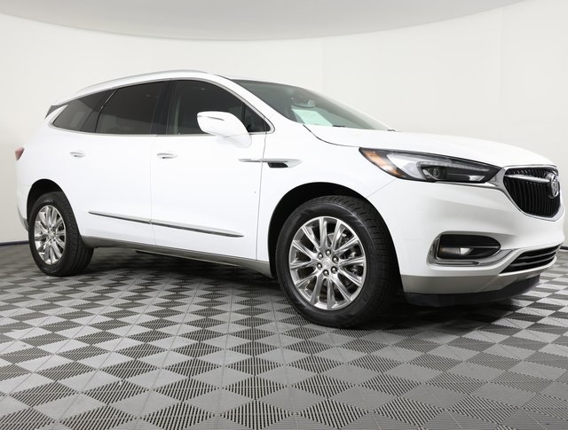 2021 Buick Enclave Essence photo 3