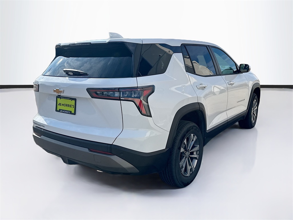 2025 Chevrolet Equinox LT photo 3