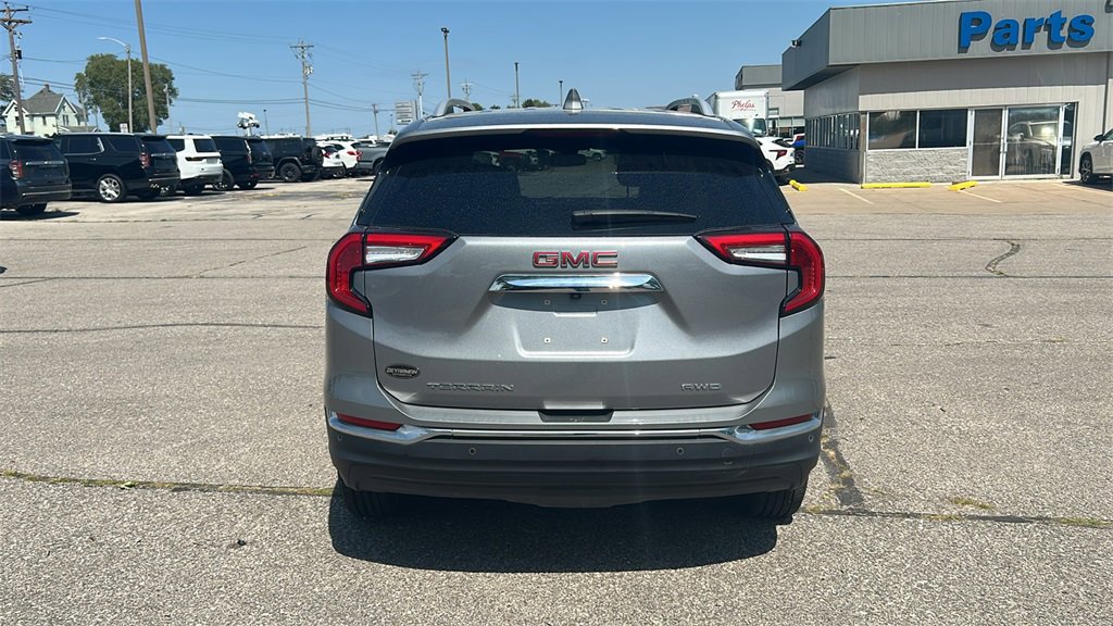2023 Gmc Terrain SLT photo 3