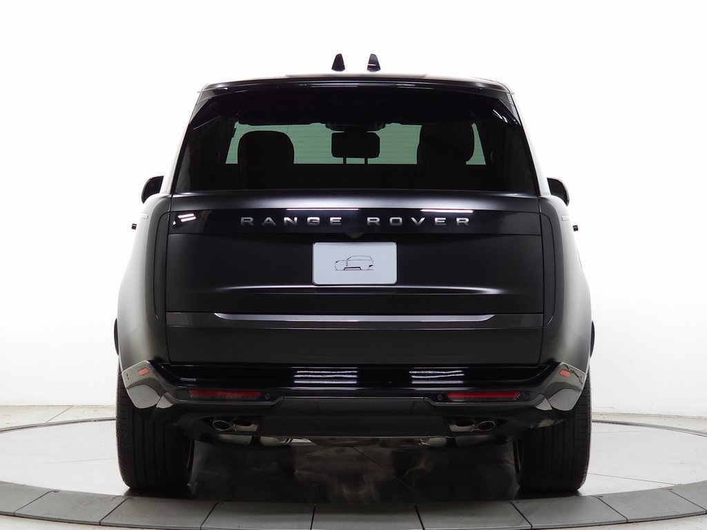 2025 Land Rover Range Rover SE photo 4