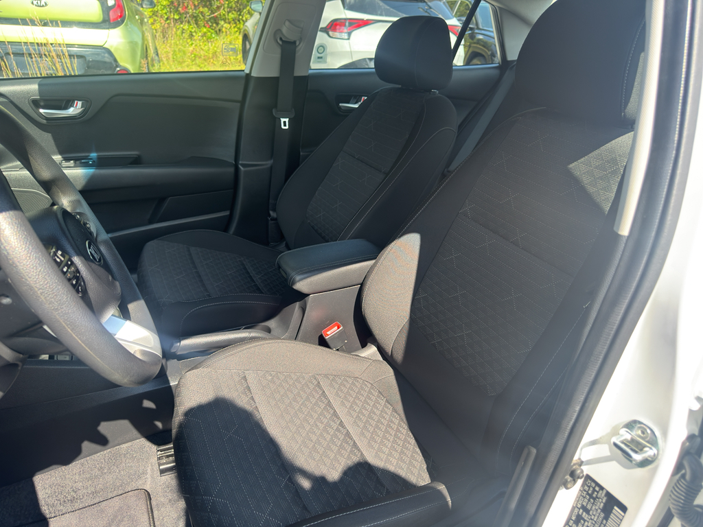 2020 Kia Rio S photo 9