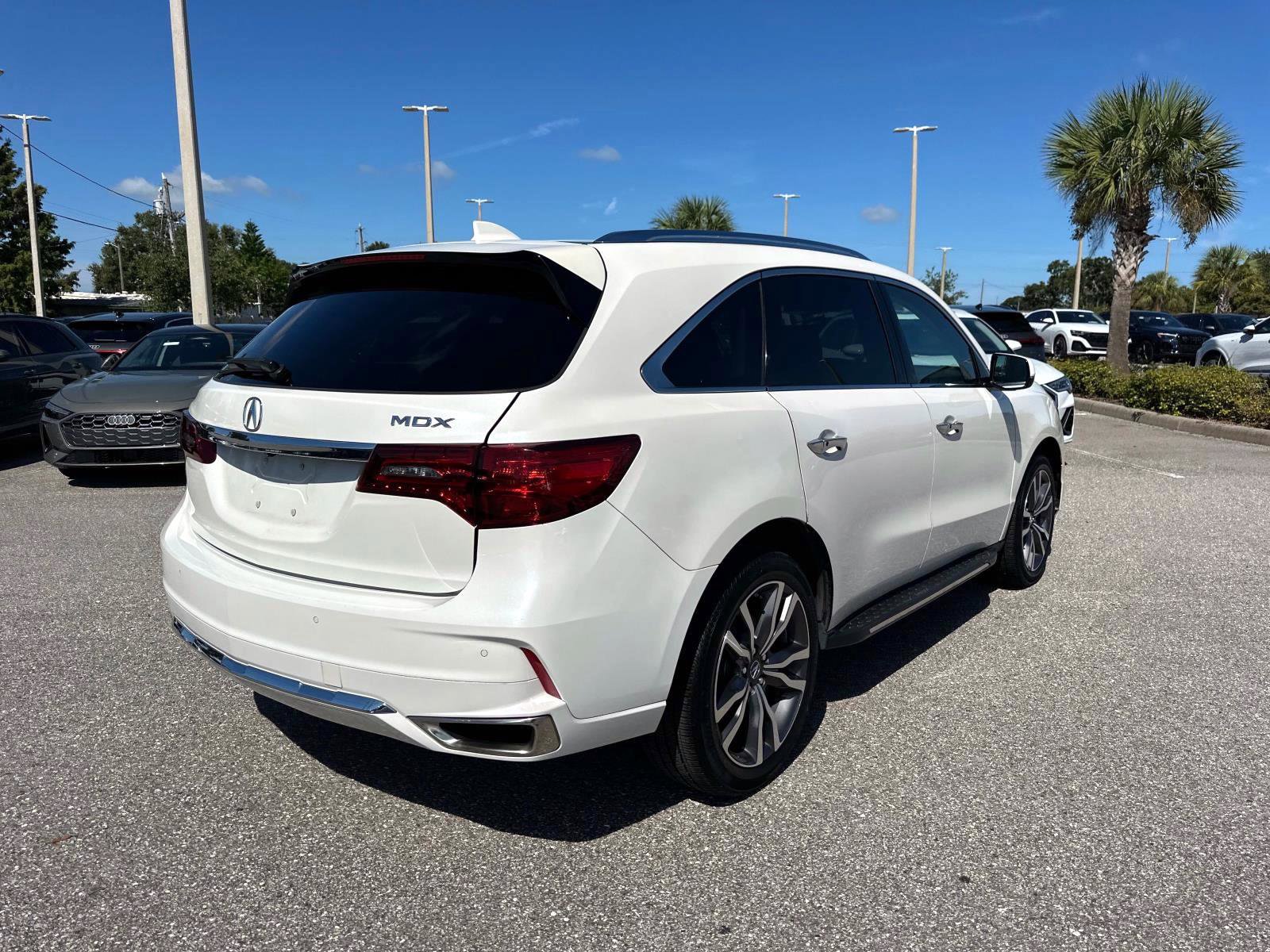 2019 Acura MDX Advance photo 3