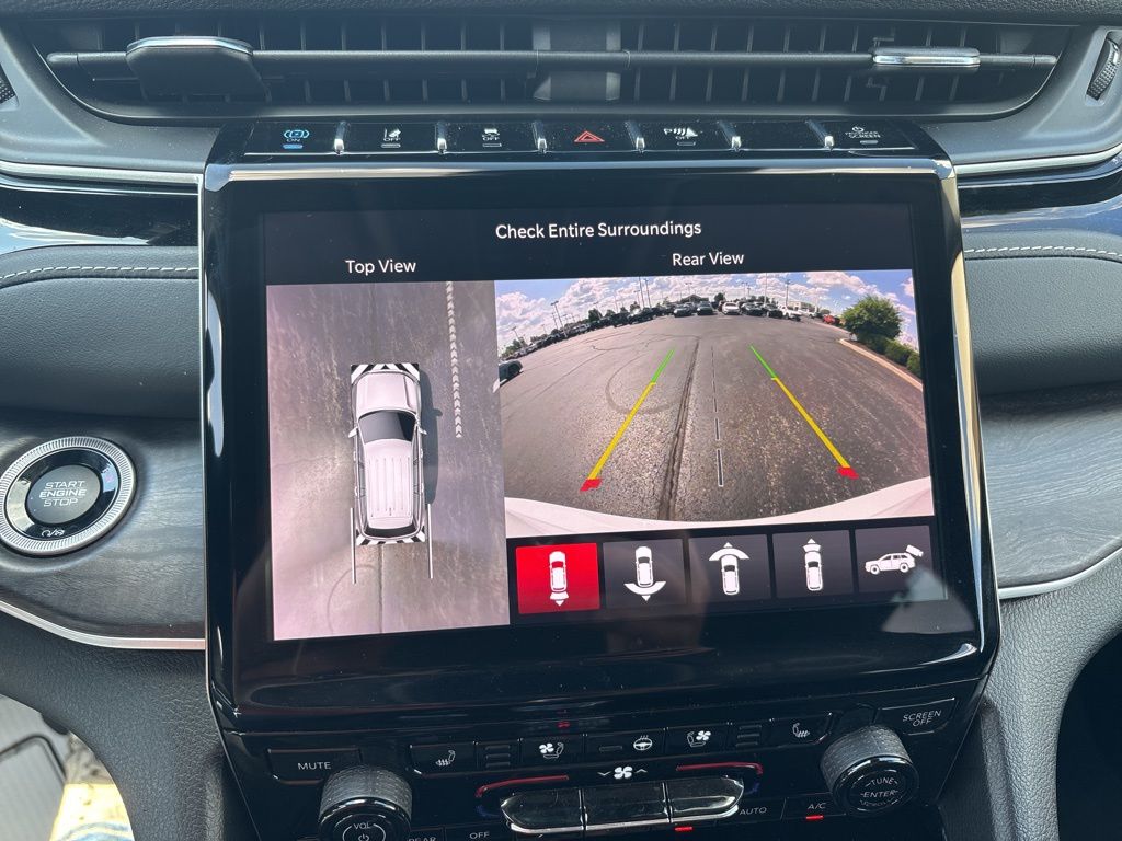 2023 Jeep Cherokee 4xe photo 32