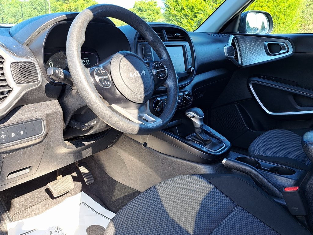 2023 Kia Soul LX photo 7
