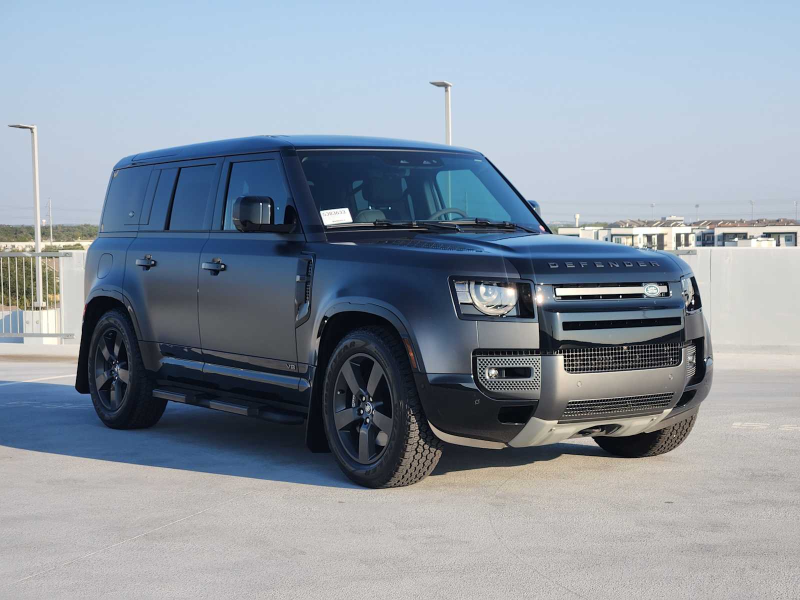 2024 Land Rover Defender Carpathian Edition photo 3