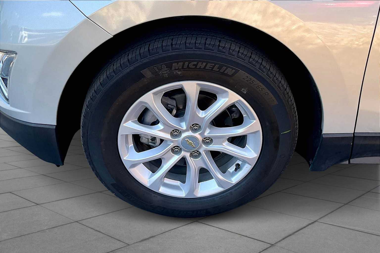 2020 Chevrolet Equinox LT photo 8