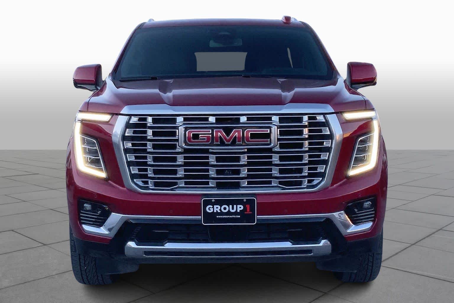 2025 Gmc Yukon Denali photo 3
