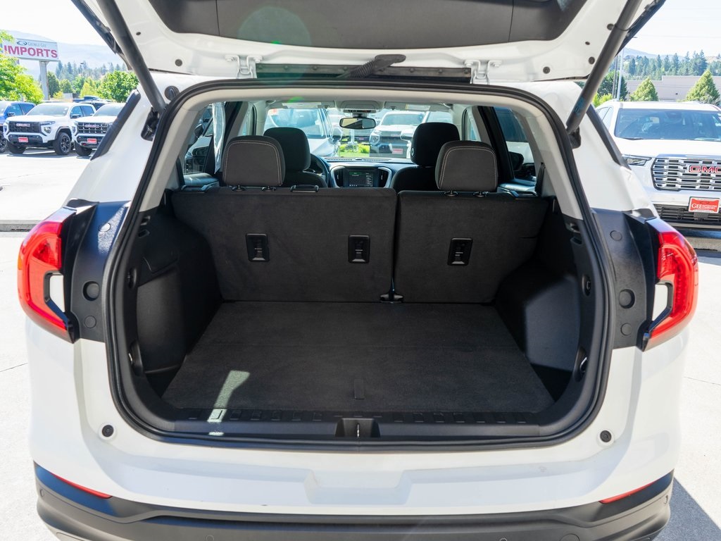 2023 Gmc Terrain SLE photo 23
