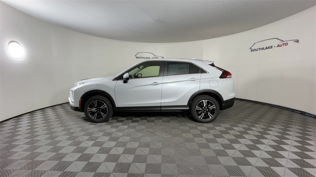 2025 Mitsubishi Eclipse Cross SE photo 5