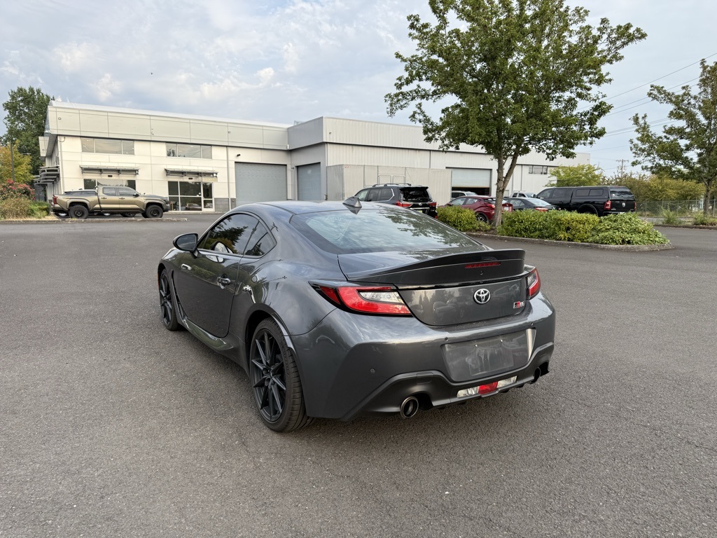 2024 Toyota GR86 Premium photo 3