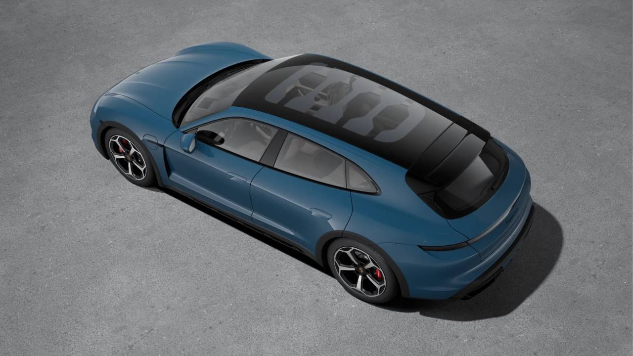 2025 Porsche Taycan Cross Turismo 4S photo 4