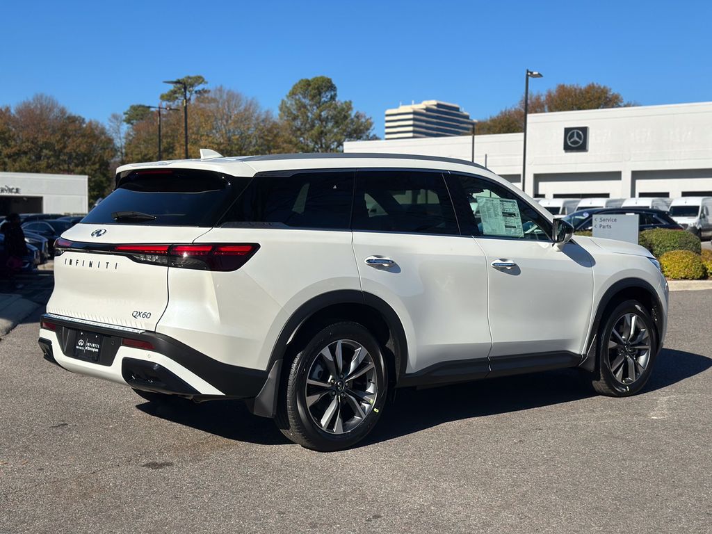 2025 Infiniti QX60 Luxe photo 10